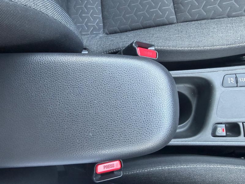 Used Toyota Yaris Cross YR23FXB 43