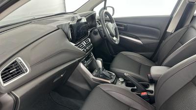 Suzuki S-Cross Photo 7