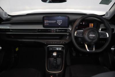 Jeep Avenger Photo 13