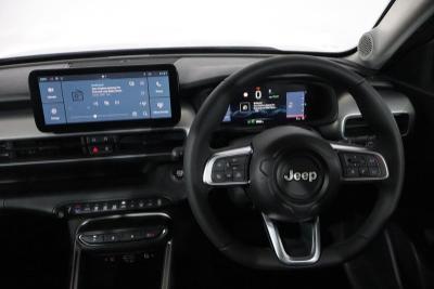 Jeep Avenger Photo 13