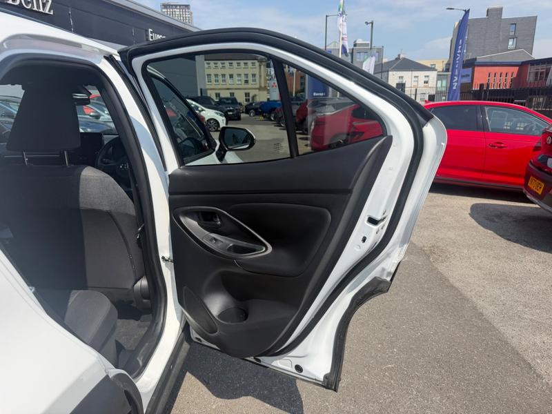 Used Toyota Yaris Cross YR23FXB 19