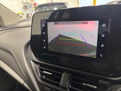 Suzuki S-Cross Photo 22