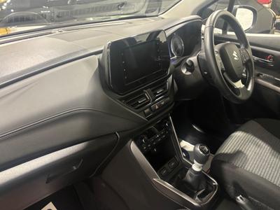Suzuki S-Cross Photo 7