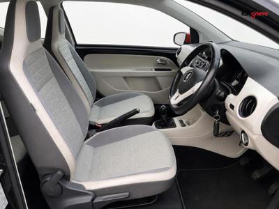Volkswagen Up Photo 13