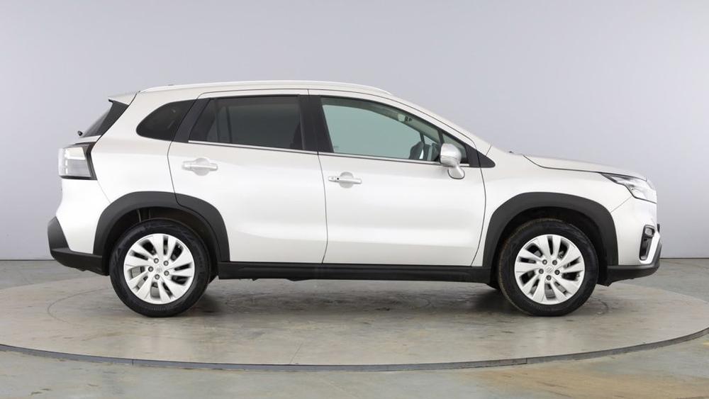 Suzuki S-Cross Photo autoweb-57ecc824088af9c25dfcf9d93389bb8eeda72e26.jpg