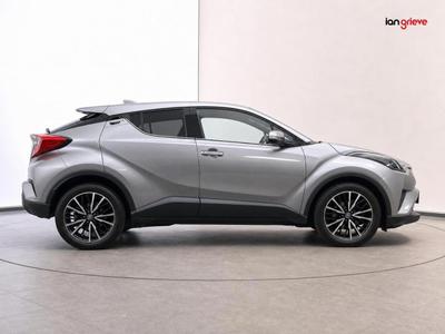 Toyota C-HR Photo 8
