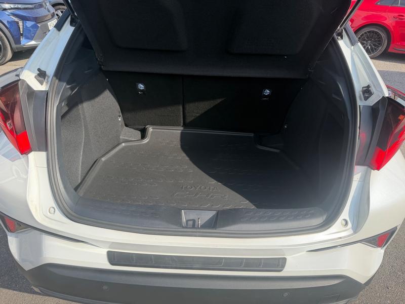Used Toyota C-HR YY72DRX 24