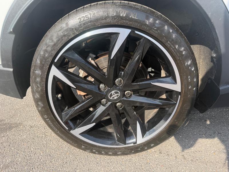 Used Toyota C-HR YY72DRX 10