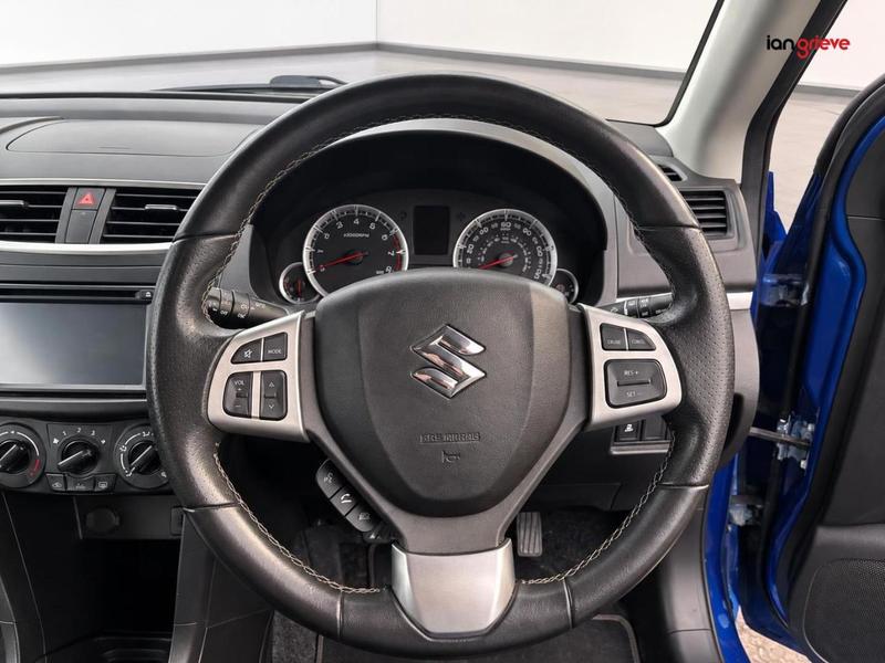 Suzuki Swift Photo autoweb-5c97f257437845e8a8b687ad3034f20b65baadb9.jpg