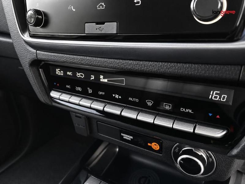 Isuzu D-max Photo autoweb-5fcb362b2606f43c178a3a69194a1e5f867d4d5d.jpg