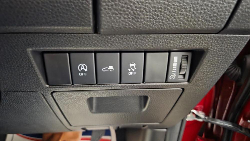 Isuzu D-max Photo autoweb-633f98a1702b28867b77703711acfd452920ba8b.jpg