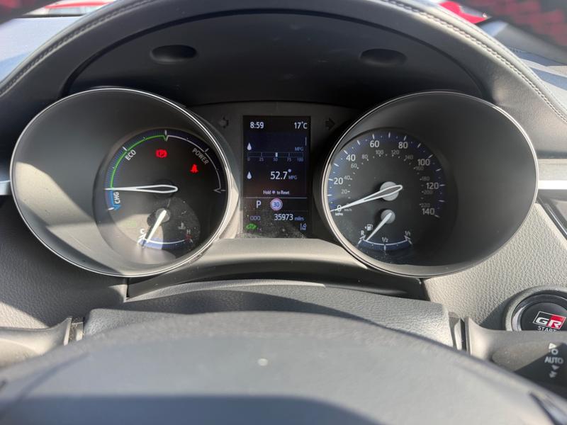 Used Toyota C-HR YY72DRX 31