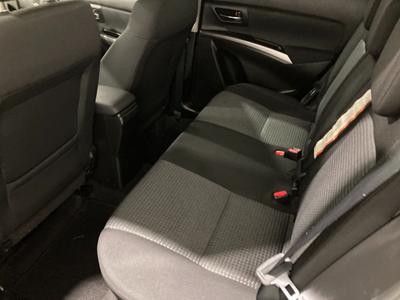 Suzuki S-Cross Photo 16