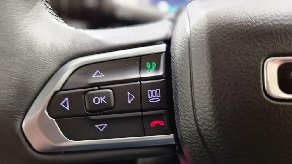 Jeep Compass Photo autoweb-698a0bd4f3b06003d9fb02ef700ee45d8e3db9a1.jpg