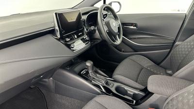 Suzuki Swace Photo 7