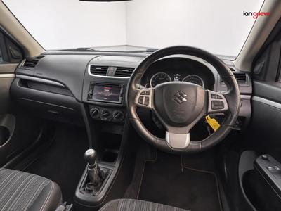 Suzuki Swift Photo 11