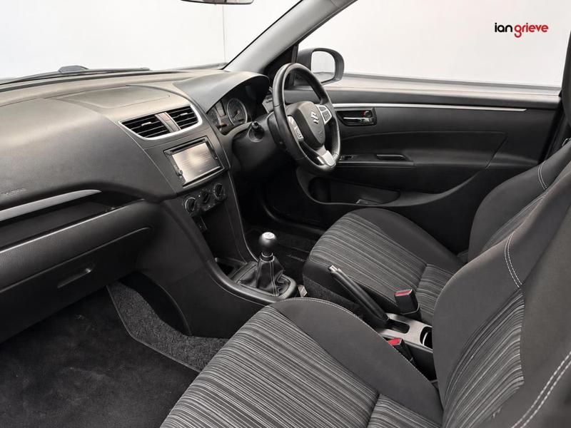 Suzuki Swift Photo autoweb-7035a303904de7276a4e722f3e0405e907b74afa.jpg