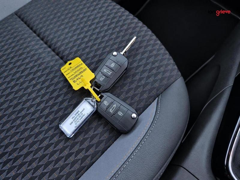 Vauxhall Crossland X Photo autoweb-75829d8a7b8981e7978c38e6365b12541420e62a.jpg