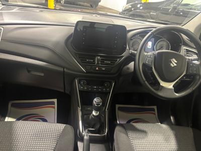 Suzuki S-Cross Photo 10