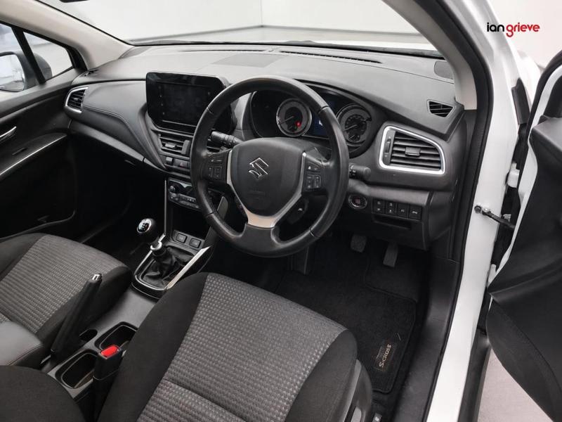 Suzuki S-Cross Photo autoweb-7b079f0522e06469c7243dff14a8a6ff3ee3f228.jpg