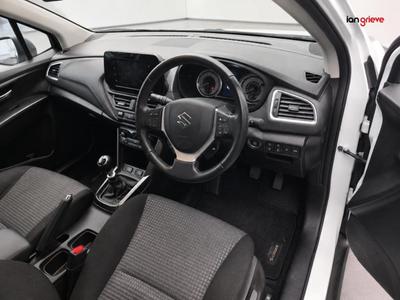 Suzuki S-Cross Photo 12