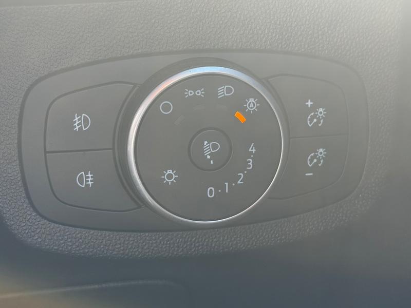 Used Ford Fiesta NL18GRZ 39