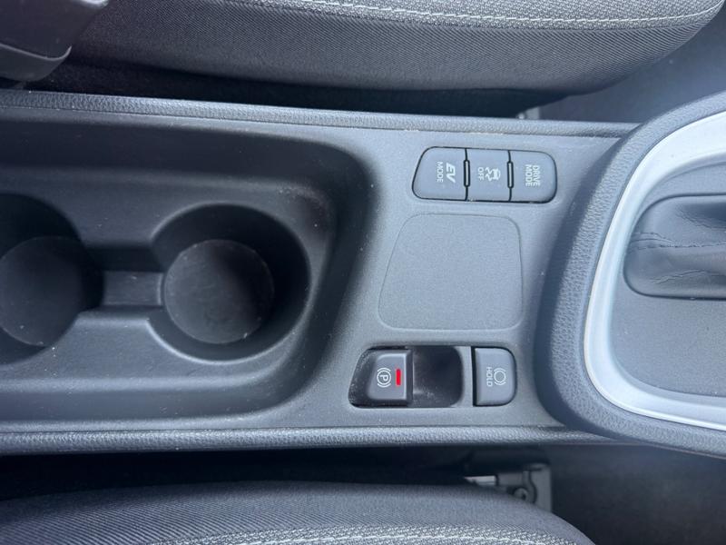 Used Toyota Yaris Cross YR23FXB 42
