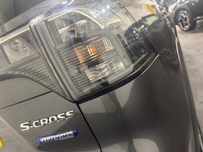 Suzuki S-Cross Photo 15