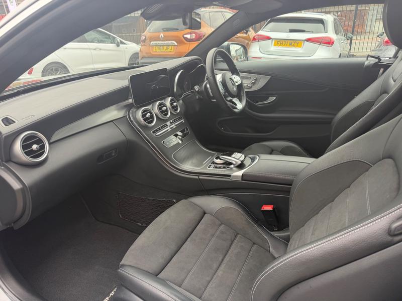 Used Mercedes-Benz C Class YE19UMZ 21