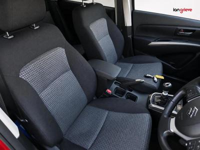 Suzuki S-Cross Photo 24