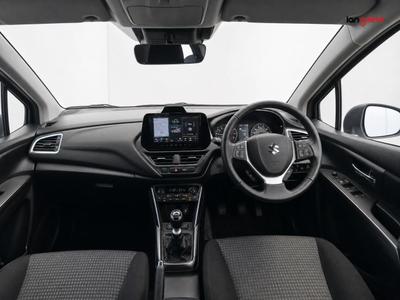 Suzuki S-Cross Photo 11
