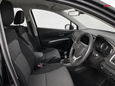 Suzuki S-Cross Photo 13