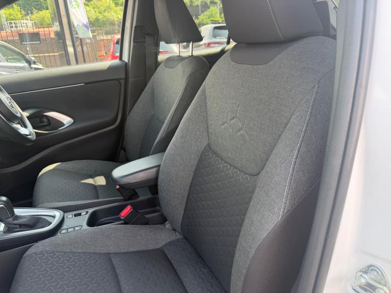 Used Toyota Yaris Cross YR23FXB 29