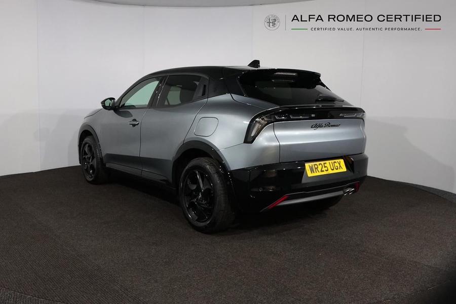 Alfa Romeo Junior Photo autoweb-9155428dea35752837250ef1173d71f5ffe66463.jpg