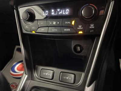 Suzuki S-Cross Photo 20