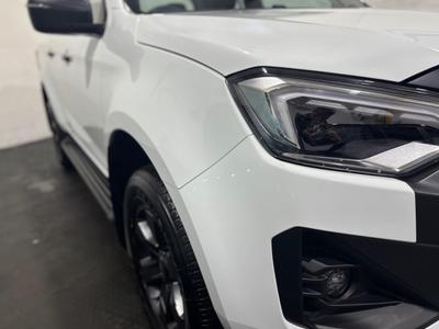 Isuzu D-max Photo 1