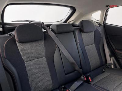 Subaru XV Photo 14