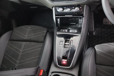 Vauxhall Grandland Photo 16