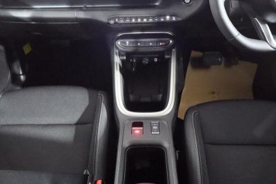 Jeep Avenger Photo 16