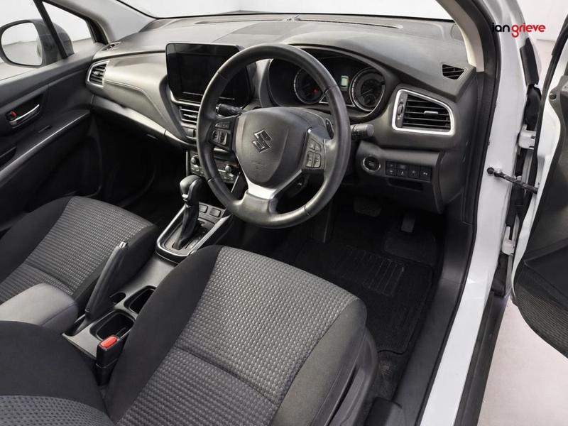 Suzuki S-Cross Photo autoweb-96d0bd70e4bff4623cc46aeeac3ae46f7e1a4068.jpg