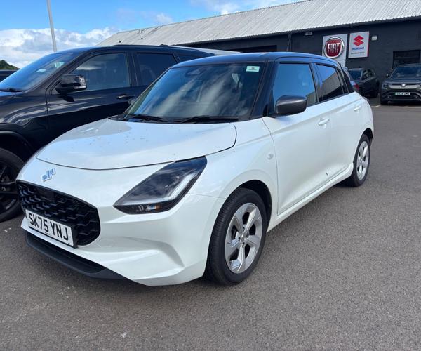 Used 2025 Suzuki Swift 1.2 Mild Hybrid Motion 5dr White