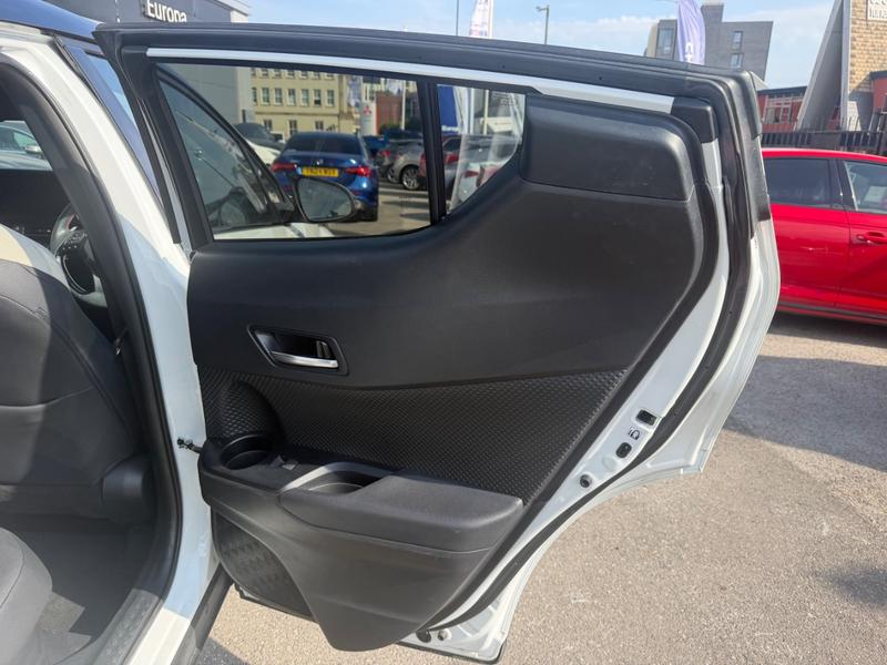 Used Toyota C-HR YY72DRX 19