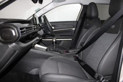Jeep Avenger Photo 10