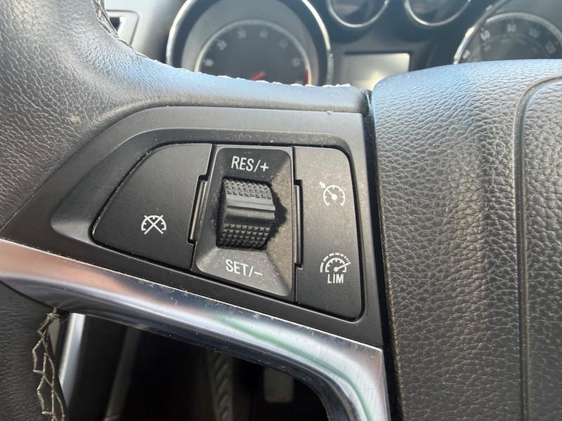 Used Vauxhall Mokka YC16UVV 29
