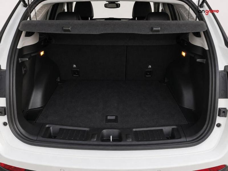 Jeep Compass Photo autoweb-9ce517d86830202ba43976b48335c4774d297720.jpg