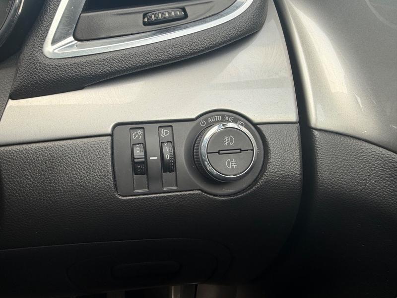 Used Vauxhall Mokka YC16UVV 32