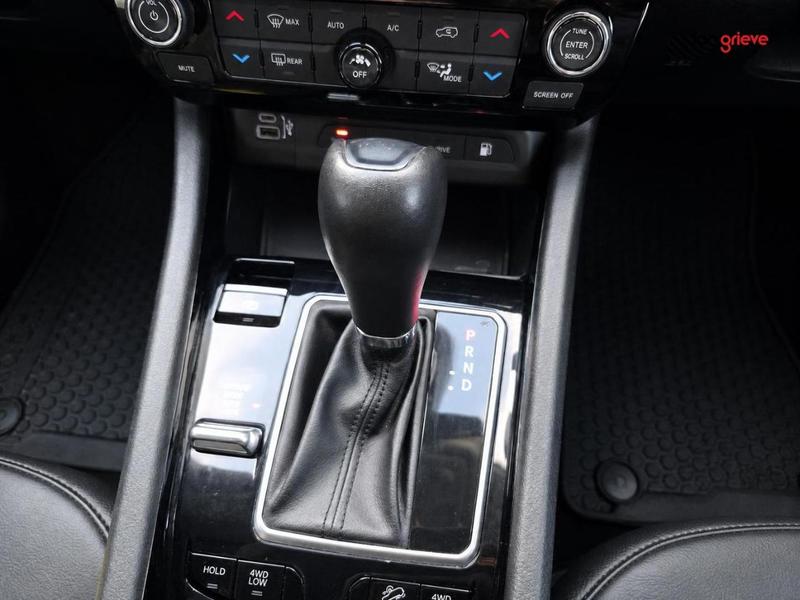 Jeep Compass Photo autoweb-a1635ab4e8935b77327861345804c8a663c705f0.jpg