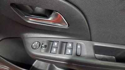 Vauxhall Corsa Photo 13