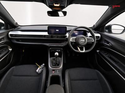 Jeep Avenger Photo 11