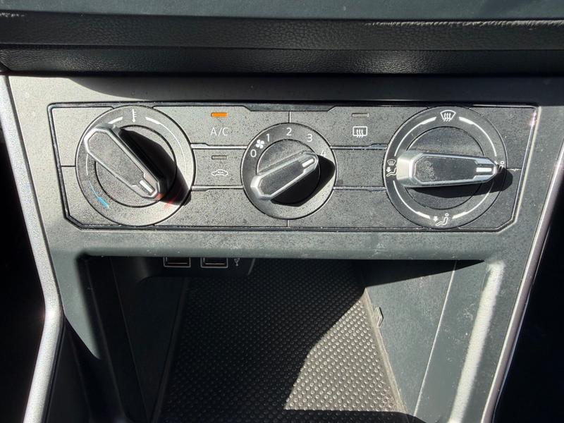 Used Volkswagen Polo MT69KKR 43